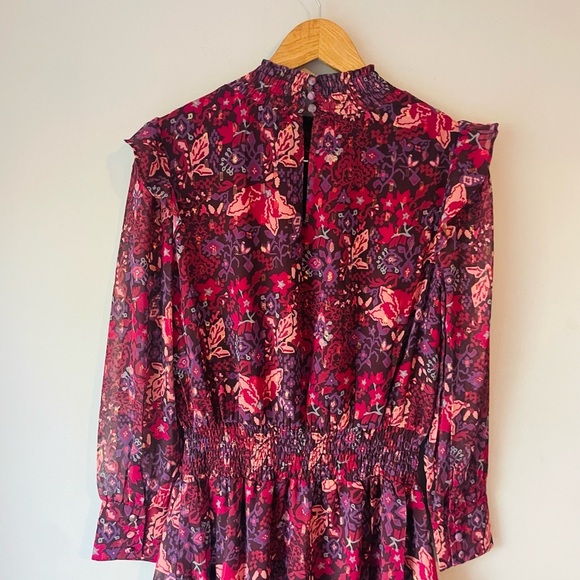 Elegant Floral Mini Dress in Purple and Pink - Picture 9 of 10